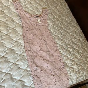 EXPRESS blush lace dress size 4 new with tag